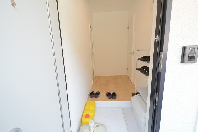 プチモンド目白 (9)玄関