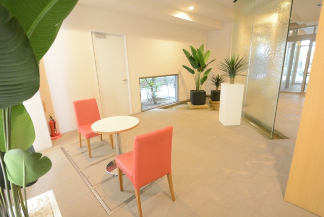 D'クラディアイヴァン初台 エントランス