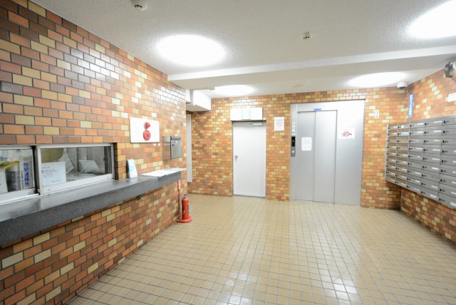 ライオンズマンション駒込第2 エントランス