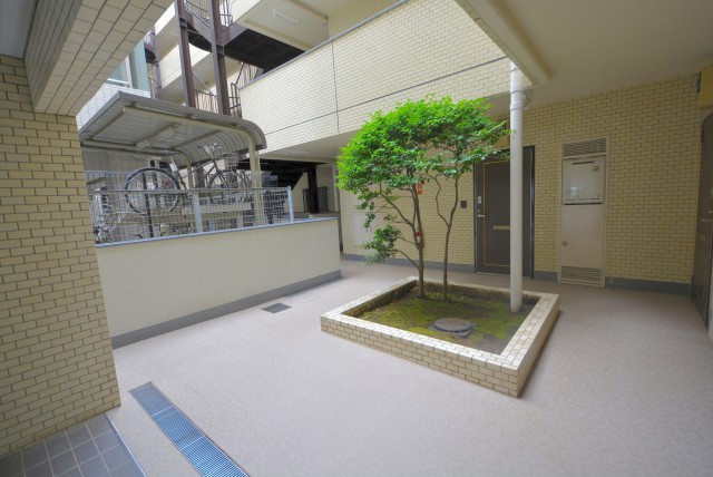 コスモ東長崎　エントランス