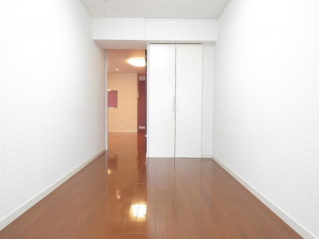 秀和六本木レジデンス　洋室約6.0帖