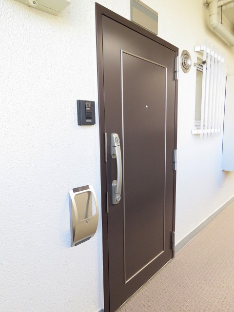 目黒グリーンコープ　玄関扉