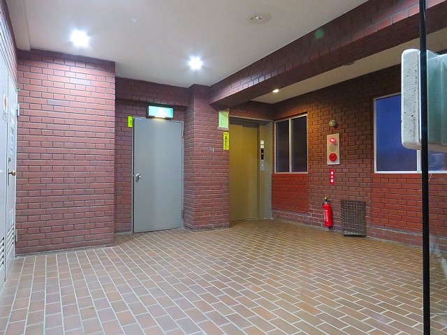 セザール第2中目黒　エントランスホール