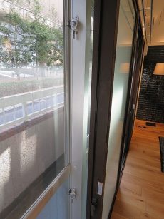 セザール第2中目黒　窓