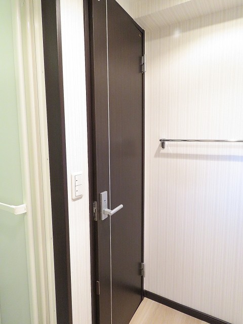 玉川台スカイマンション　トイレ扉