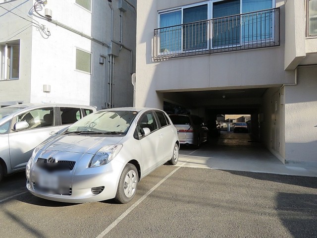 玉川台スカイマンション　駐車場