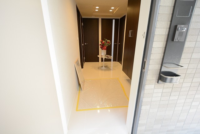 クレストコート中落合 玄関