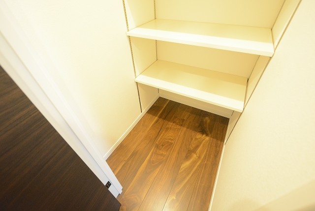 サンサーラ池袋 廊下収納