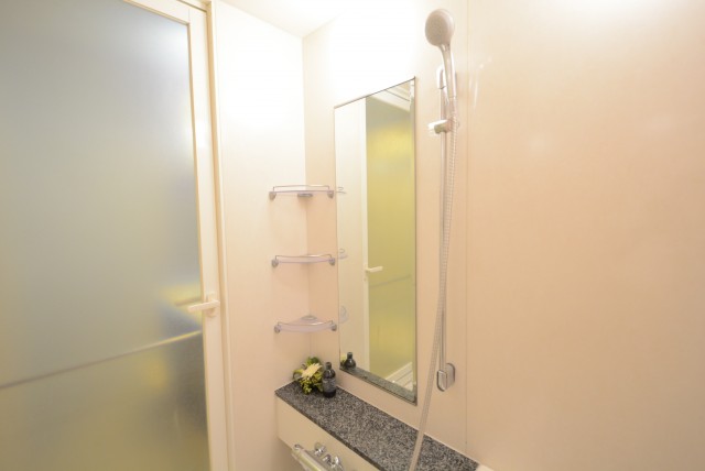 D'クラディアイヴァン初台 バス