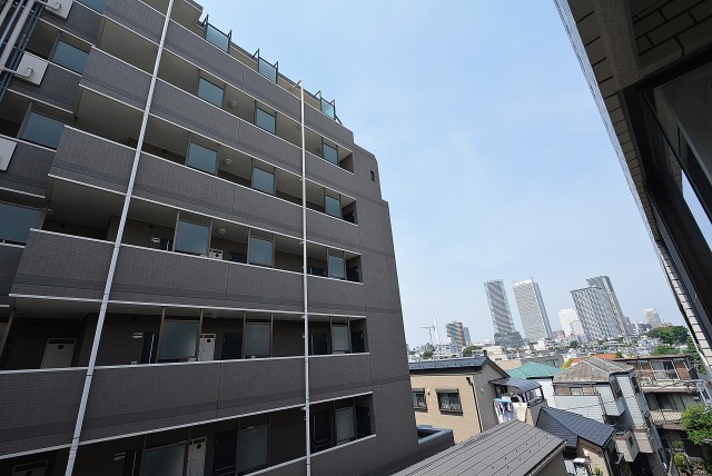 プチモンド目白 バルコニー