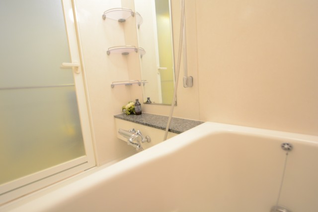 D'クラディアイヴァン初台 バス