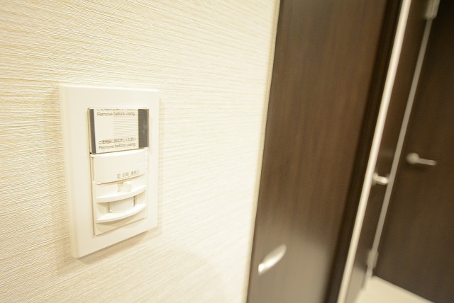 クレストコート中落合 玄関