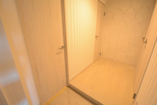 秀和第二自由が丘レジデンス 玄関