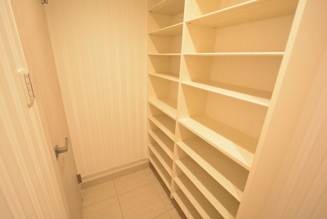 秀和第二自由が丘レジデンス 玄関