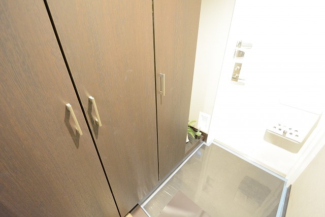 ファミリータウン東陽　玄関