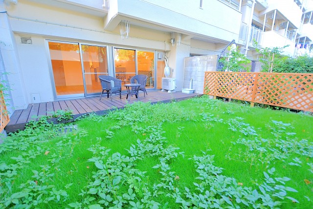 馬事公苑前ハイム ウッドデッキ