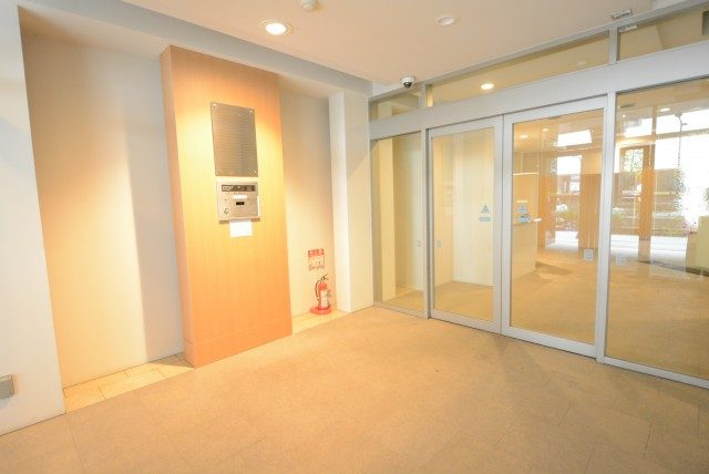 D'クラディアイヴァン初台 エントランス