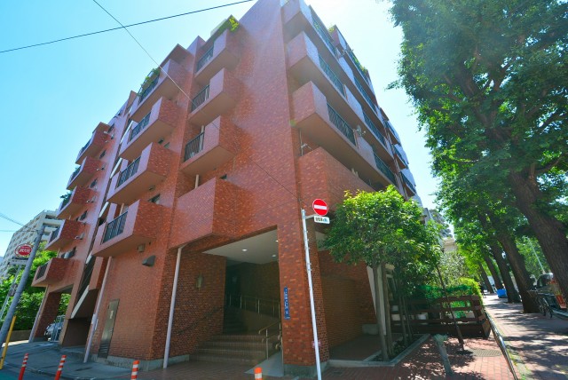 シャンボール白金 外観