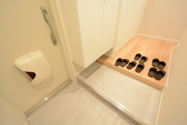 大森山王リハイム 玄関