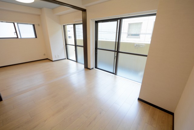 ライオンズマンション護国寺第３ 洋室2