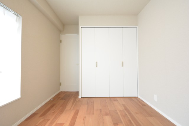 マンション都立大 洋室2