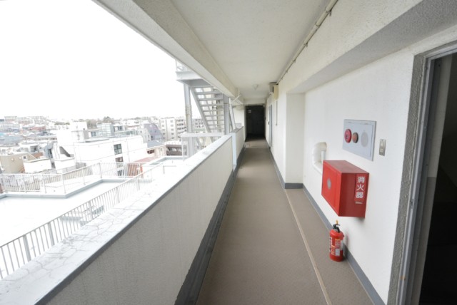 ニュー池尻マンション 玄関