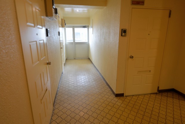 メゾン池尻大橋 玄関