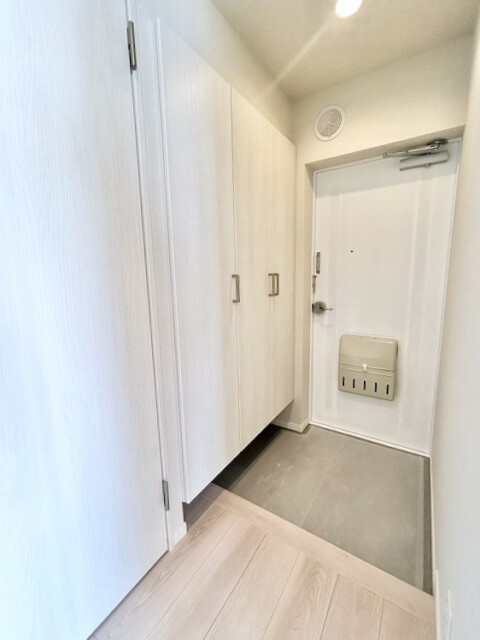 春日ビューハイツ 玄関