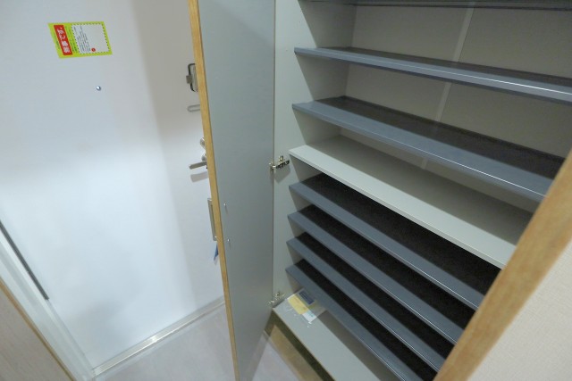 シーアイマンション駒場 玄関