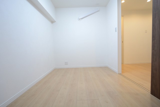 カーサ池尻 洋室２