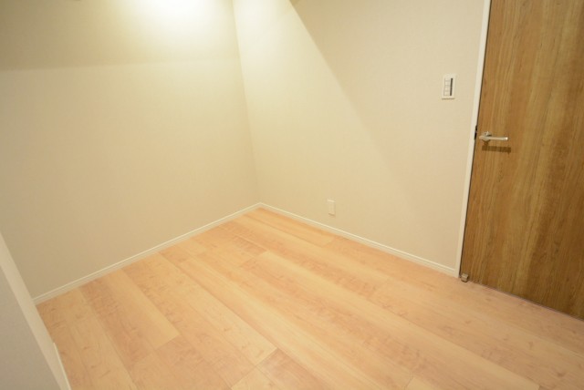 大森山王リハイム 洋室3