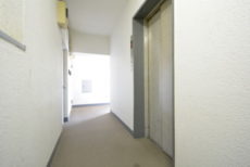 ニュー池尻マンション 玄関