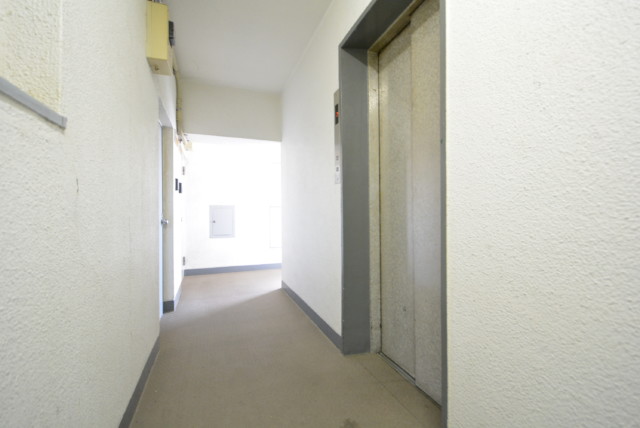 ニュー池尻マンション 玄関