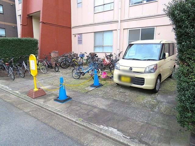 上馬コーポラス　駐輪場