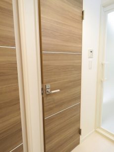 上馬コーポラス　トイレ扉