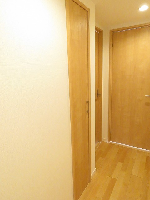 パストラルハイム西蒲田　廊下収納