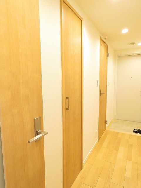 パストラルハイム西蒲田　廊下収納