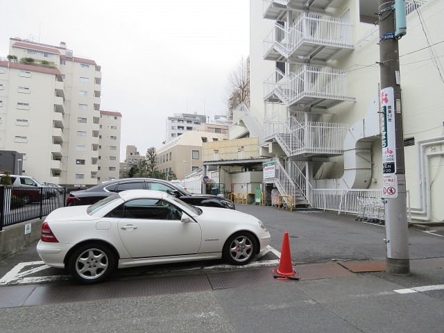 グリーンヒル小石川　駐車場