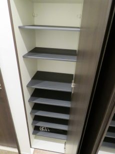 上野毛ハイム シューズBOX 上野毛ハイム シューズBOX