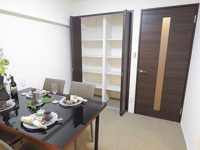 上野毛ハイム　LDK収納