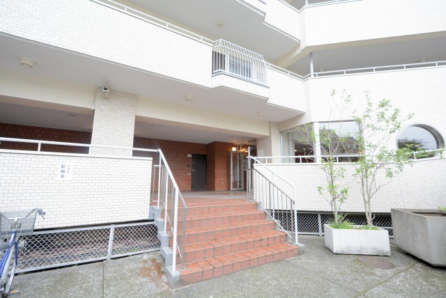 シーアイマンション駒場A棟 外観