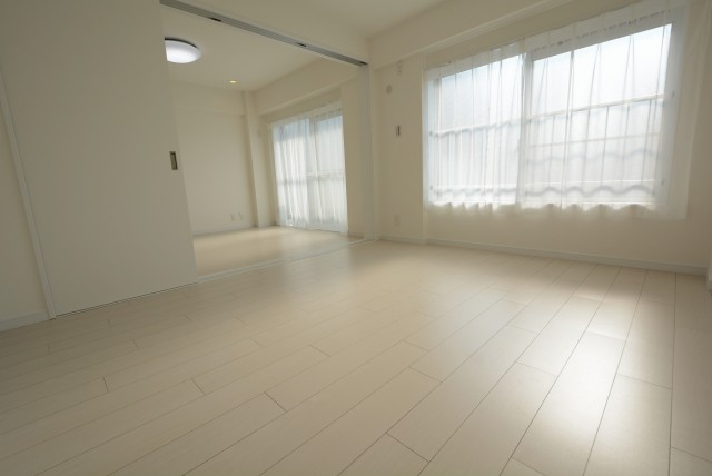 春日ビューハイツ 洋室