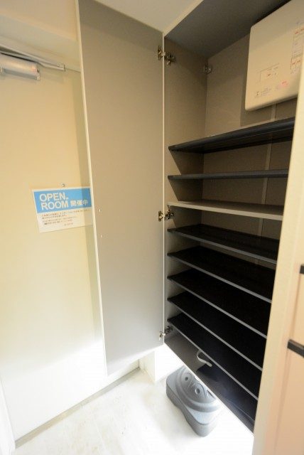 キャニオングランデ碑文谷南 玄関