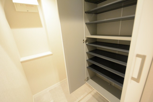 大森山王リハイム 玄関