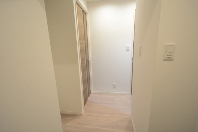 メゾン池尻大橋 玄関