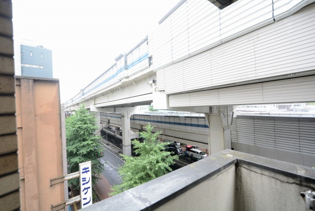 メゾン池尻大橋 バルコニー