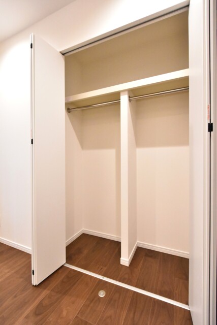 三井音羽ハイツ 洋室2