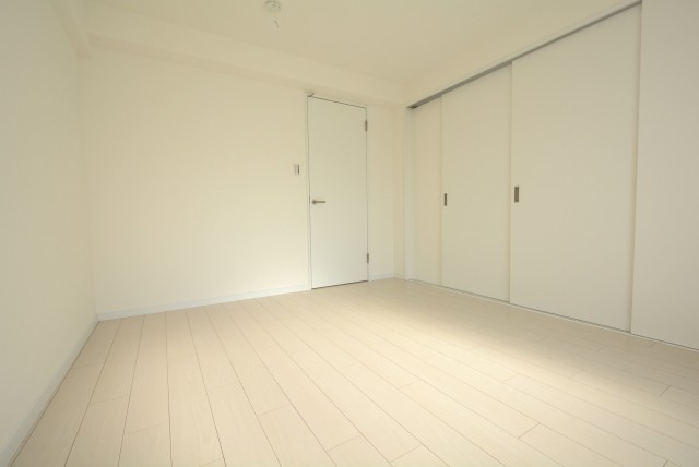 春日ビューハイツ 洋室