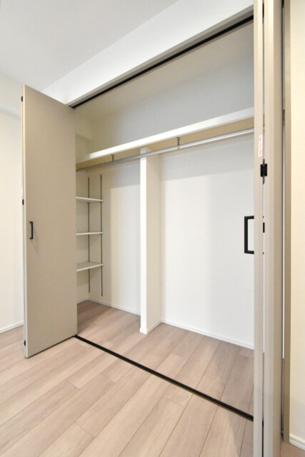 ライオンズマンション三軒茶屋 洋室1