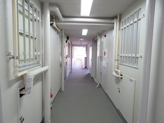 六本木ハイツ　共用廊下